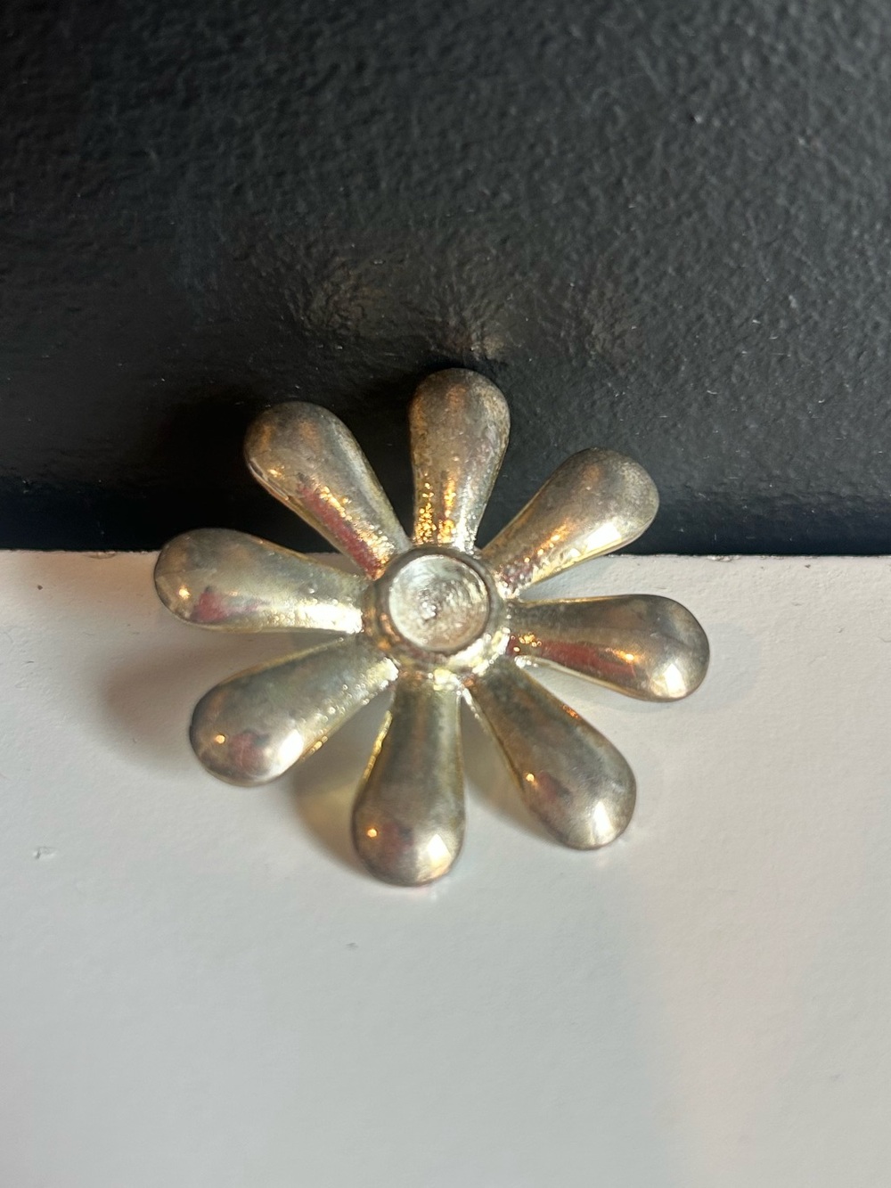 Vintage SEASONS Chunky Silver Daisy Flower Brooch Pin Mod Y2K Indie Sleaze